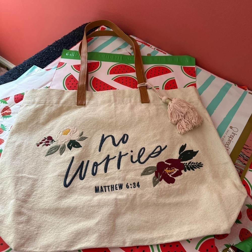 SHOULDER bag